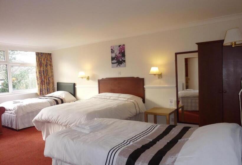 غرفة قياسية رباعية, The Highfield