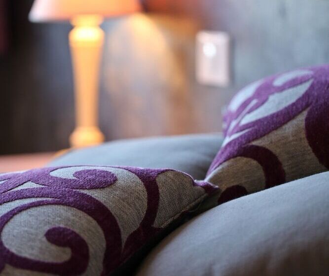 家庭间, The Originals City, Hôtel Mulhouse Est