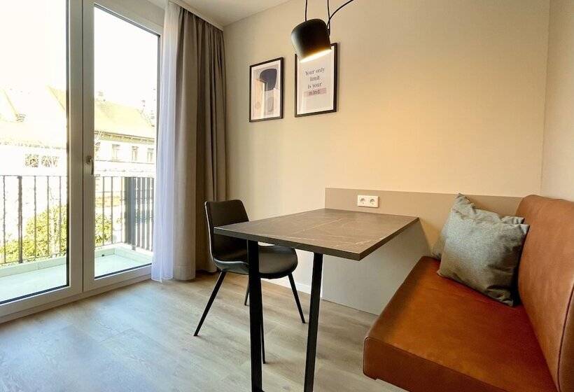 Студия Премиум, Zeitwohnhaus Suite Hotel & Serviced Apartments