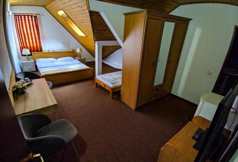 스탠다드 트리플 룸, Pension Casa Samurai