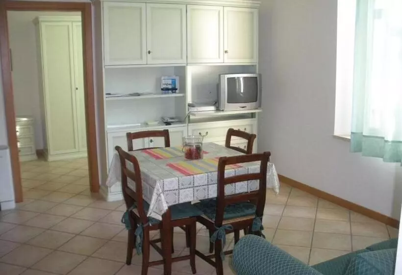 آپارتمان 2 خوابه, Residence Bizzoni