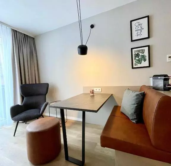 استودیوی پریمیوم, Zeitwohnhaus Suite Hotel & Serviced Apartments