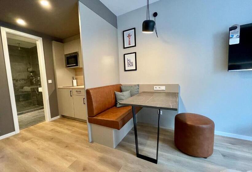 プレミアムスタジオ, Zeitwohnhaus Suite Hotel & Serviced Apartments