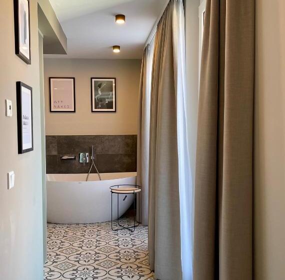 テラス付き１ベッドルームアパートメント, Zeitwohnhaus Suite Hotel & Serviced Apartments
