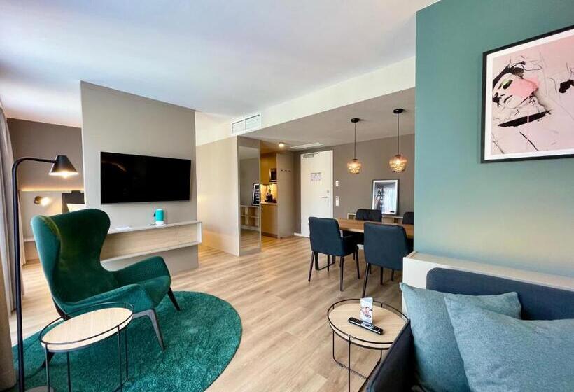 Апартаменты 1 Спальня с Террасой, Zeitwohnhaus Suite Hotel & Serviced Apartments