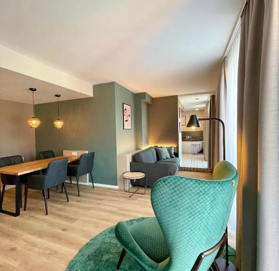 Апартаменты 1 Спальня с Террасой, Zeitwohnhaus Suite Hotel & Serviced Apartments