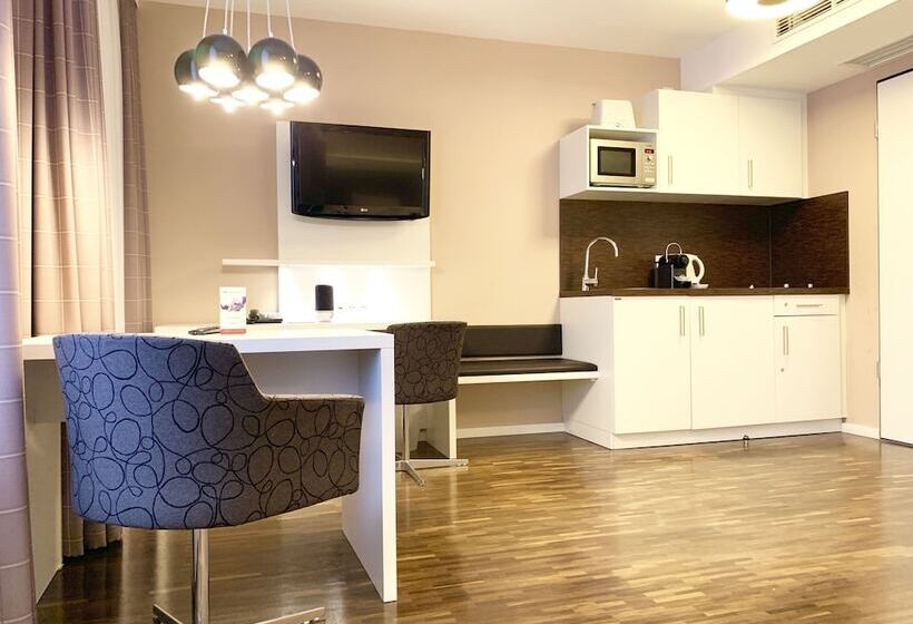 Студия Премиум, Zeitwohnhaus Suite Hotel & Serviced Apartments