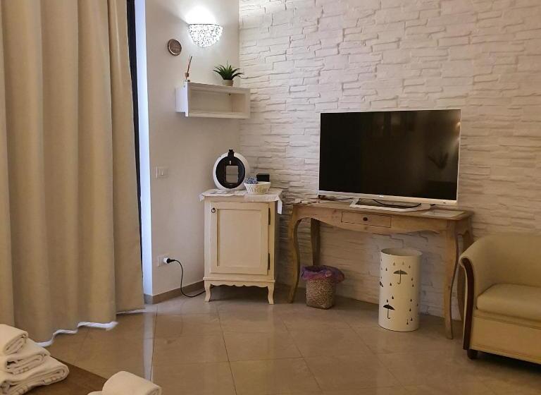 Camera Deluxe, White Suite Polignano 08