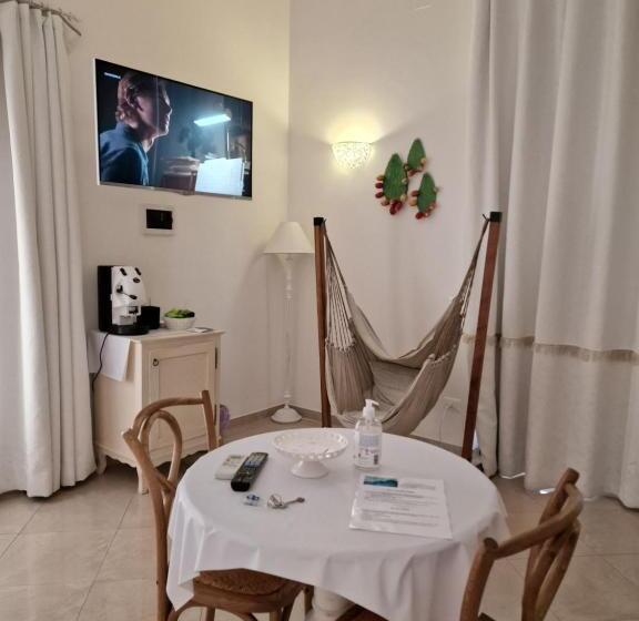 디럭스 룸, White Suite Polignano 08