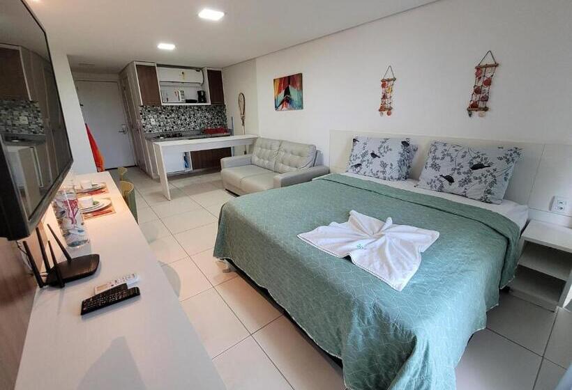 プールの見える１ベッドルームアパートメント, Laguna Beach Flat  205