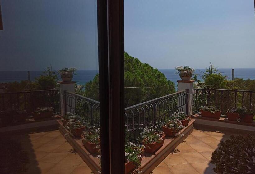 デラックスの４人部屋, Velalatina Residence B&b Soverato   Camera Scirocco