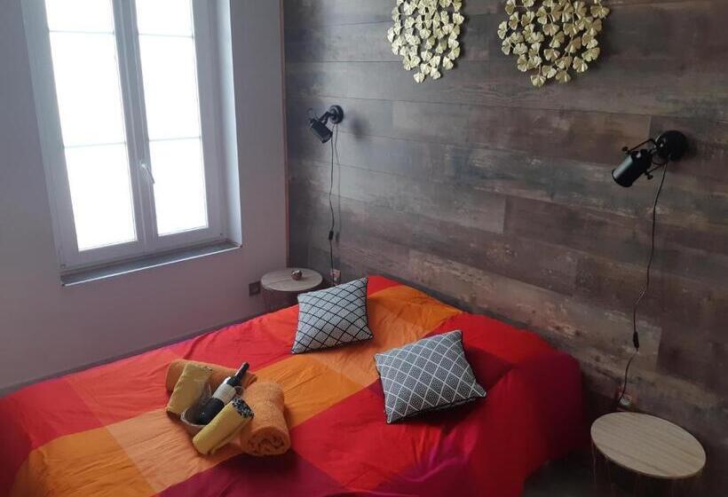 Номер Стандарт, Bed And Breakfast P&p Nîmes Centre