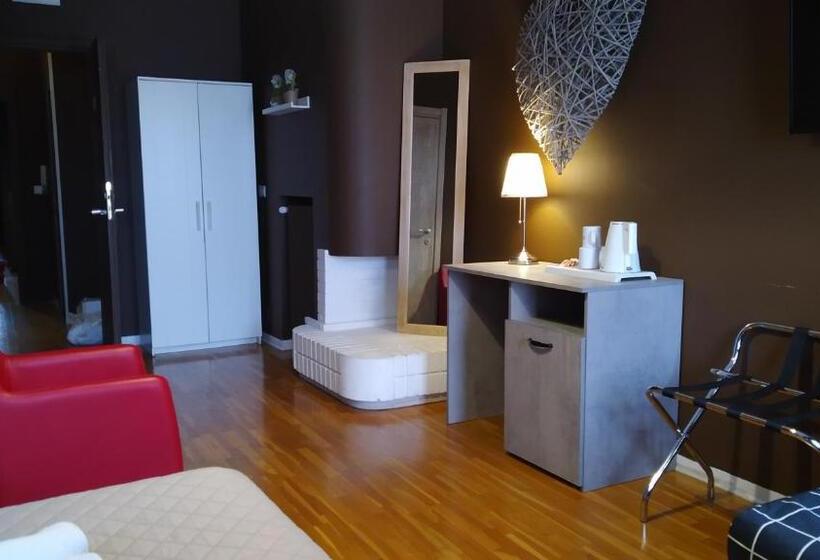 اتاق استاندارد با بالکن, Cconforthotels R&b Dolci Emozioni   Self Check In