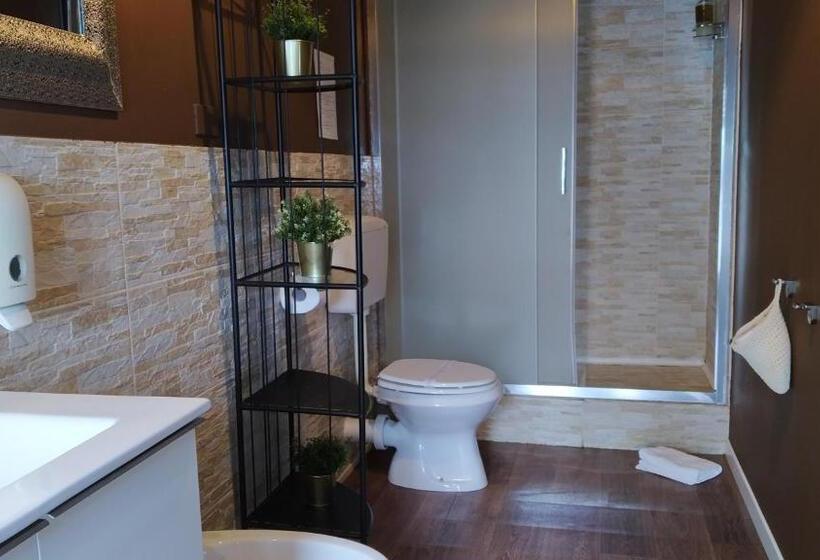 اتاق لوکس با بالکن, Cconforthotels R&b Dolci Emozioni   Self Check In