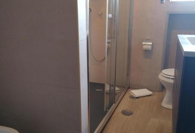 اتاق لوکس با بالکن, Cconforthotels R&b Dolci Emozioni   Self Check In