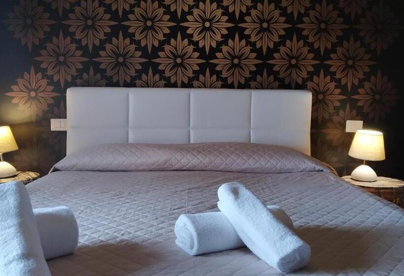 اتاق لوکس با بالکن, Cconforthotels R&b Dolci Emozioni   Self Check In