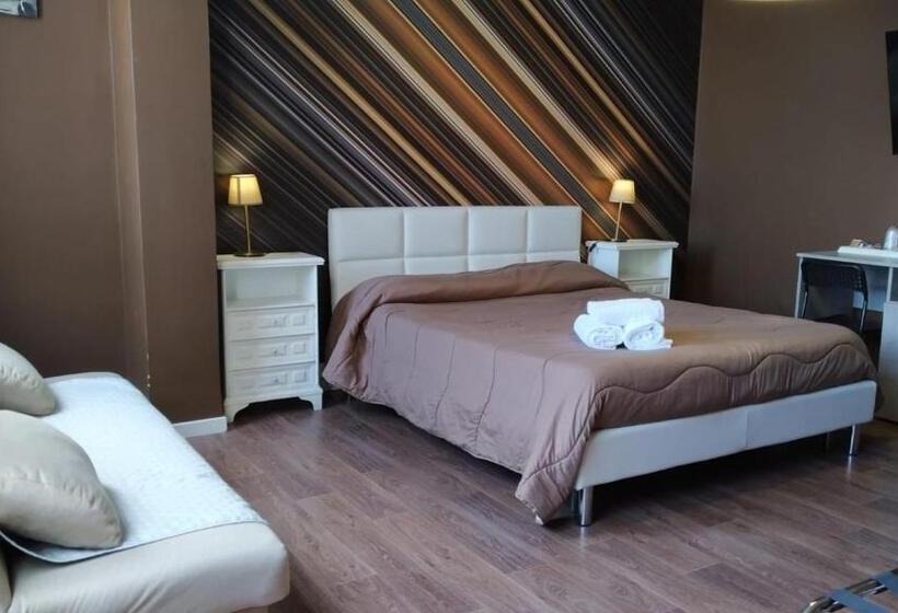 اتاق استاندارد سه نفره, Cconforthotels R&b Dolci Emozioni   Self Check In