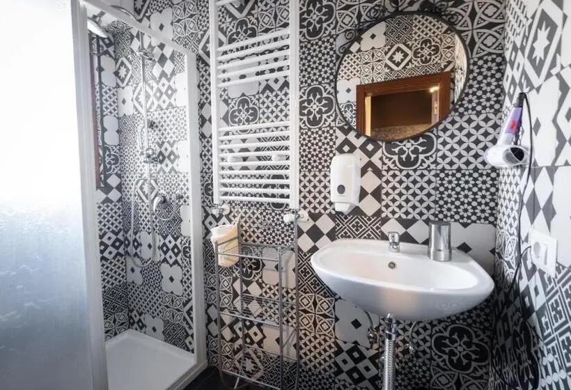 اتاق استاندارد یک تخته با بالکن, Cconforthotels R&b Dolci Emozioni Self Check In