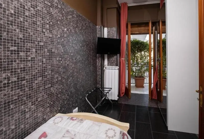 اتاق استاندارد یک تخته با بالکن, Cconforthotels R&b Dolci Emozioni Self Check In