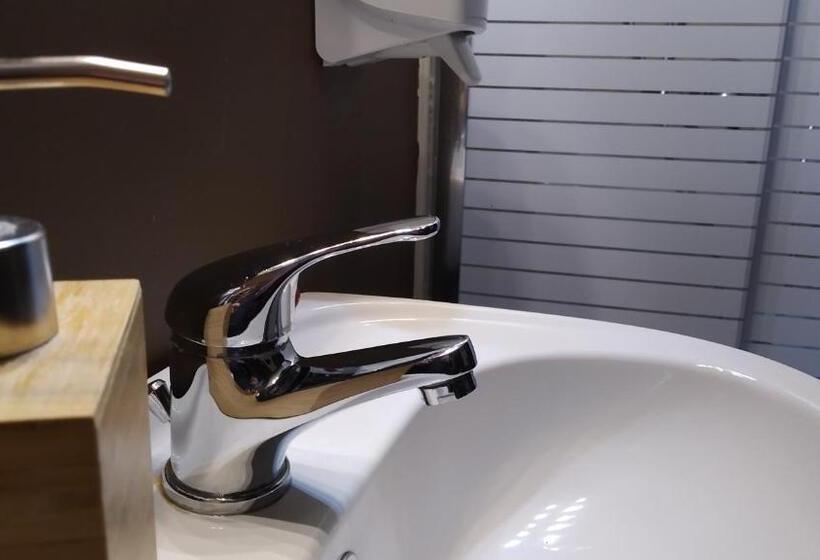 سوییت جونیور, Cconforthotels R&b Dolci Emozioni   Self Check In