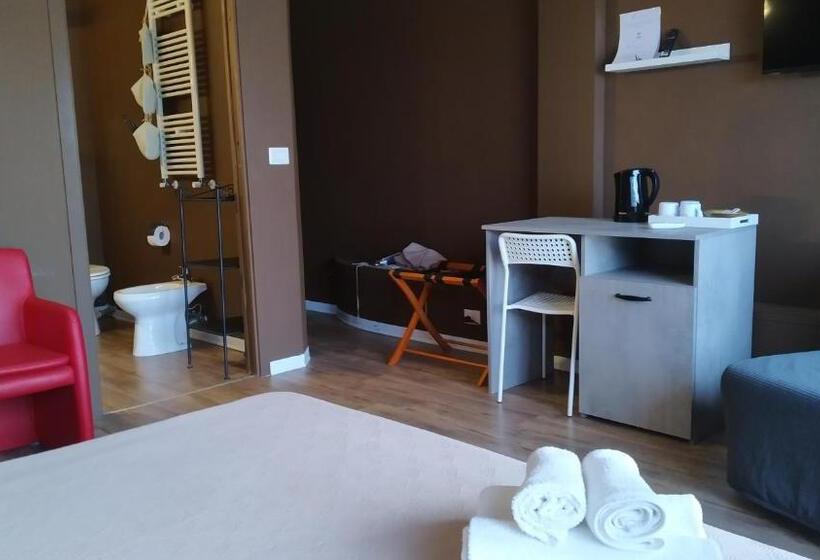 سوییت جونیور, Cconforthotels R&b Dolci Emozioni   Self Check In