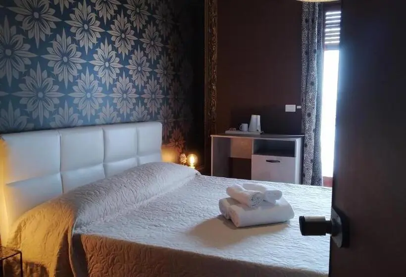 اتاق لوکس با بالکن, Cconforthotels R&b Dolci Emozioni Self Check In