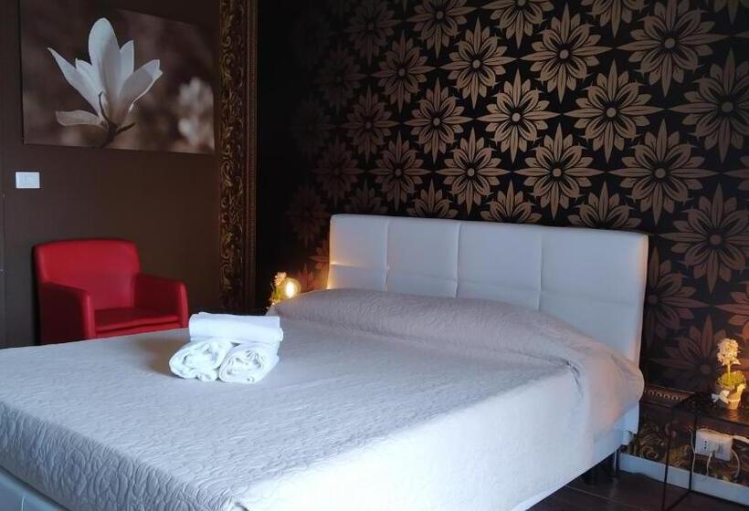 اتاق لوکس با بالکن, Cconforthotels R&b Dolci Emozioni   Self Check In