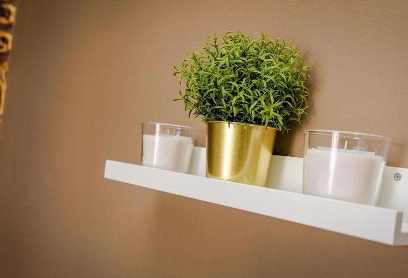 اتاق استاندارد سه نفره, Cconforthotels R&b Dolci Emozioni   Self Check In