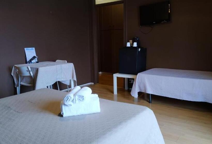 اتاق استاندارد سه نفره, Cconforthotels R&b Dolci Emozioni   Self Check In