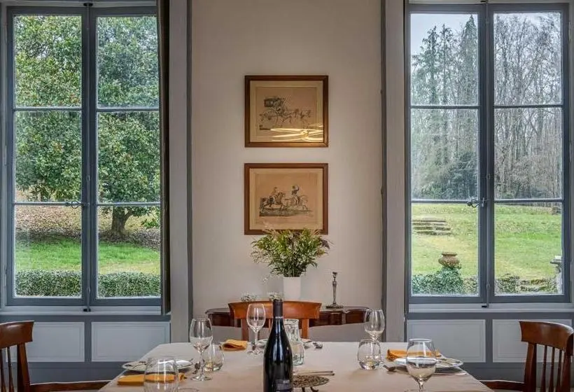 景色の見えるデラックスルーム, Château De Charnizay