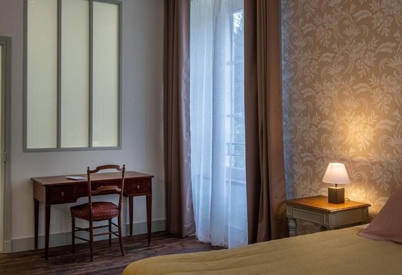 غرفة قياسية سرير كينج, Château De Charnizay