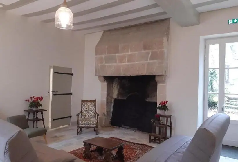 １階の１ベッドルームアパートメント, Château De Charnizay