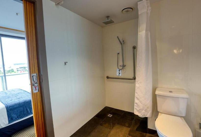 디럭스 룸 킹사이즈 침대, Marsden Viaduct