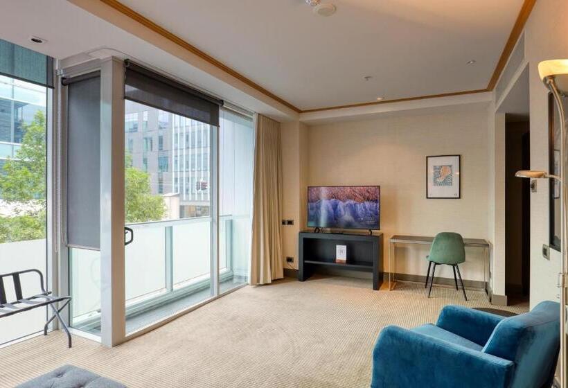 스탠다드 룸 킹사이즈 침대, Marsden Viaduct