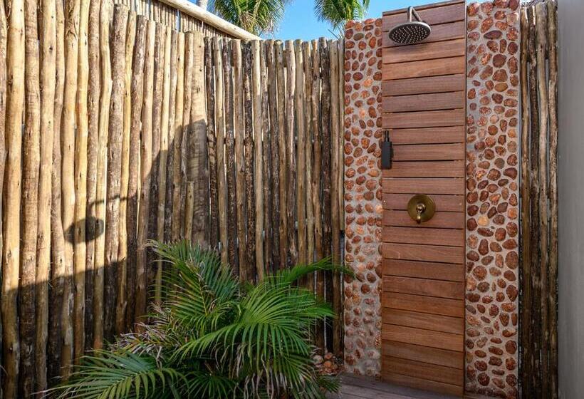 קוטג' דלוקס, San Martinho