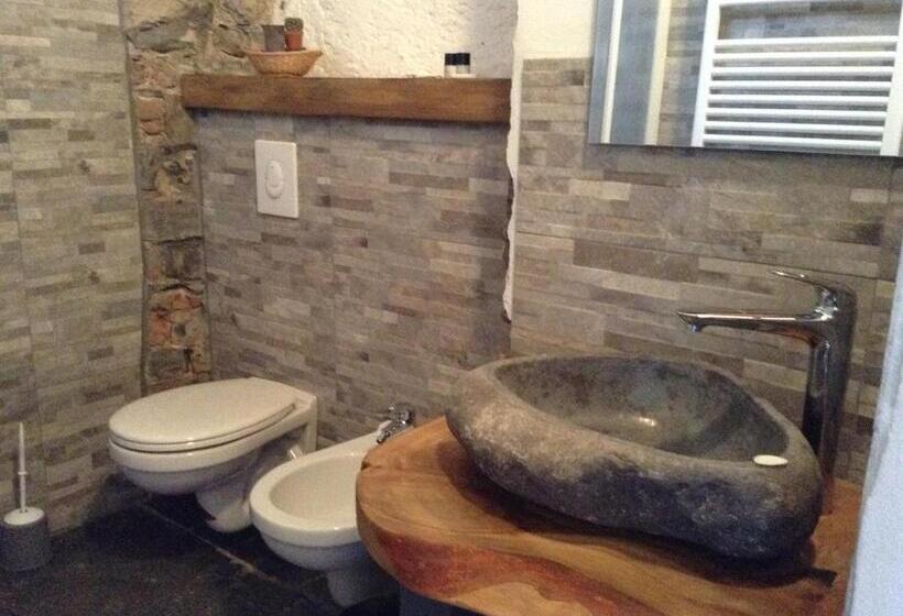 스탠다드 룸 킹사이즈 침대, Antica Calvasino