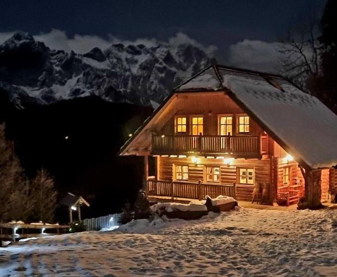 کلبه ییلاقی سوپریور یک خوابه, Holiday Chalet Alpine Dreams