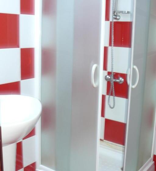 スイート, Pensiunea Eden