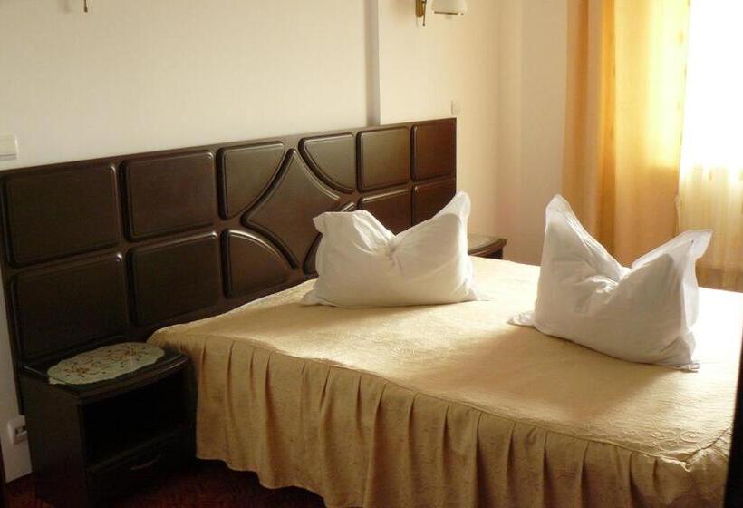 スイート, Pensiunea Eden