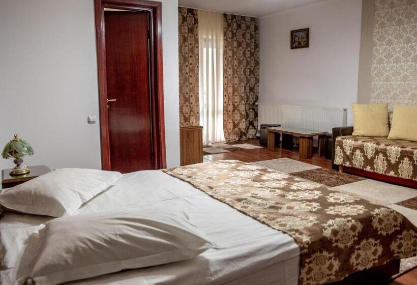 ジュニアスイート, Pensiunea Eden