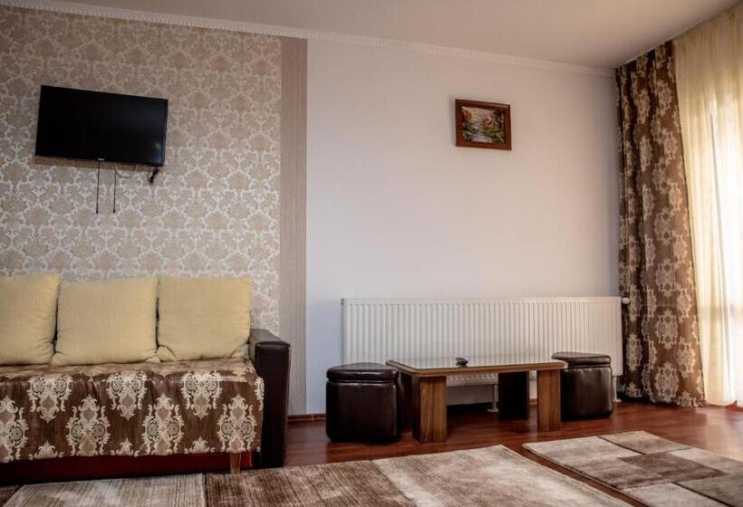 ジュニアスイート, Pensiunea Eden