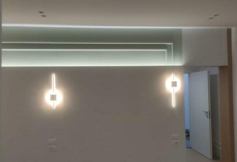 디럭스 트리플 룸, Kristal