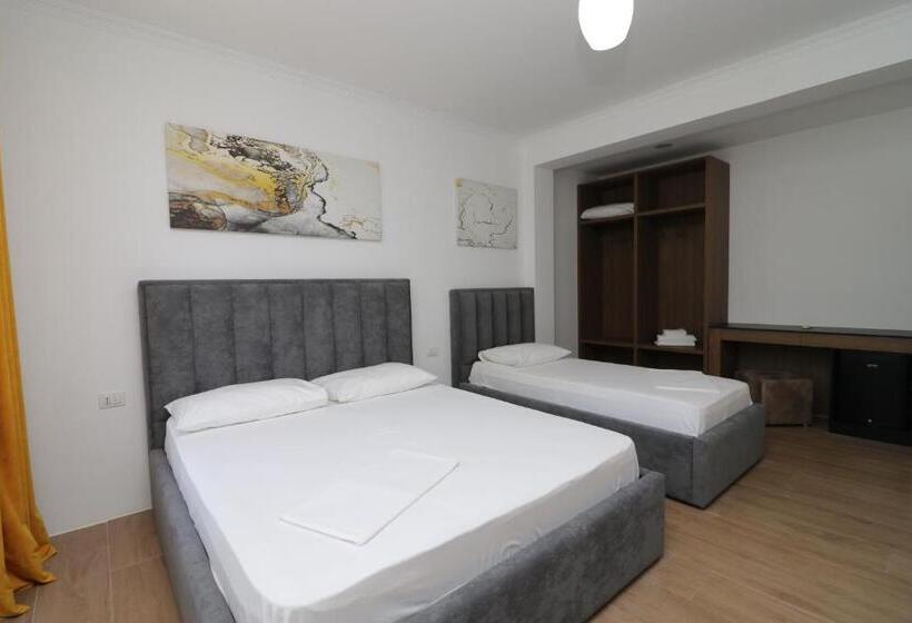 스탠다드 트리플 발코니 룸, Kristal