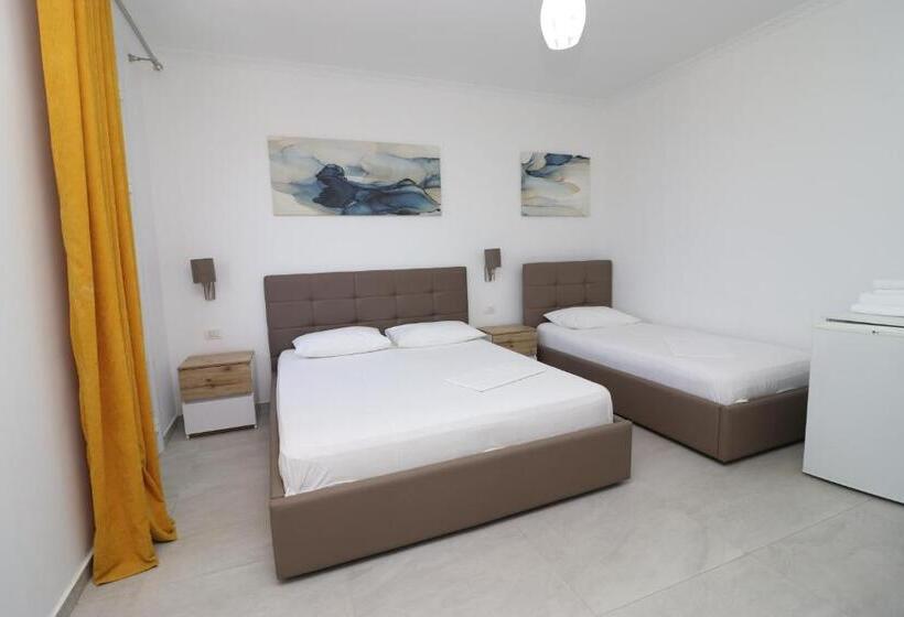 컴포트 트리플 룸, Kristal