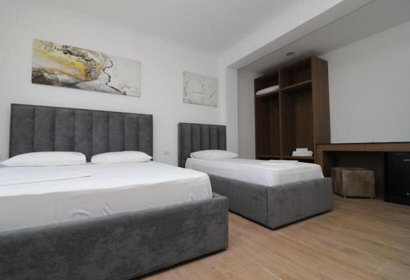 스탠다드 트리플 발코니 룸, Kristal