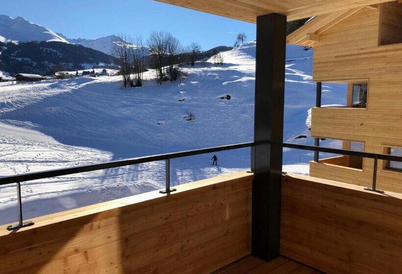 带1个卧室的带阳台的公寓, Catrina Resort