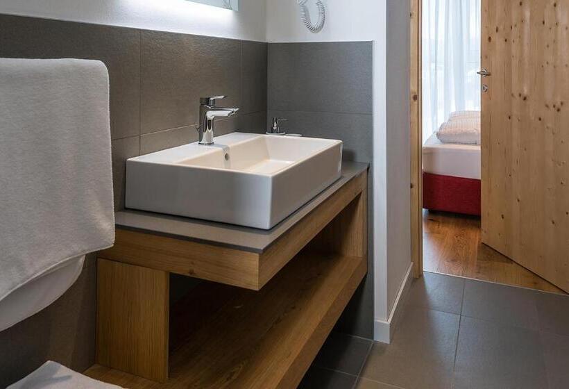 דירה בת חדר שינה 1 עם מרפסת, Catrina Resort