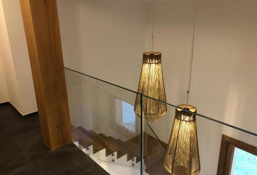 סוויטה דלוקס, Catrina Resort