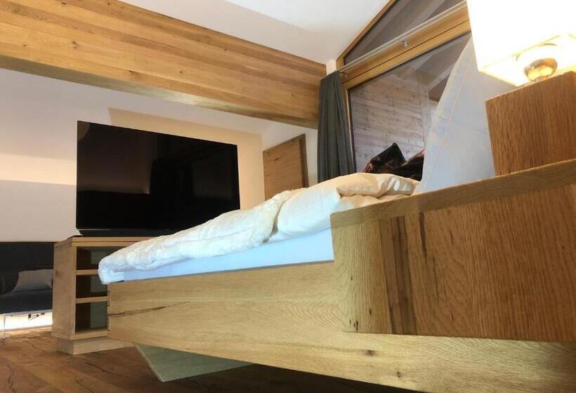 סוויטה דלוקס, Catrina Resort