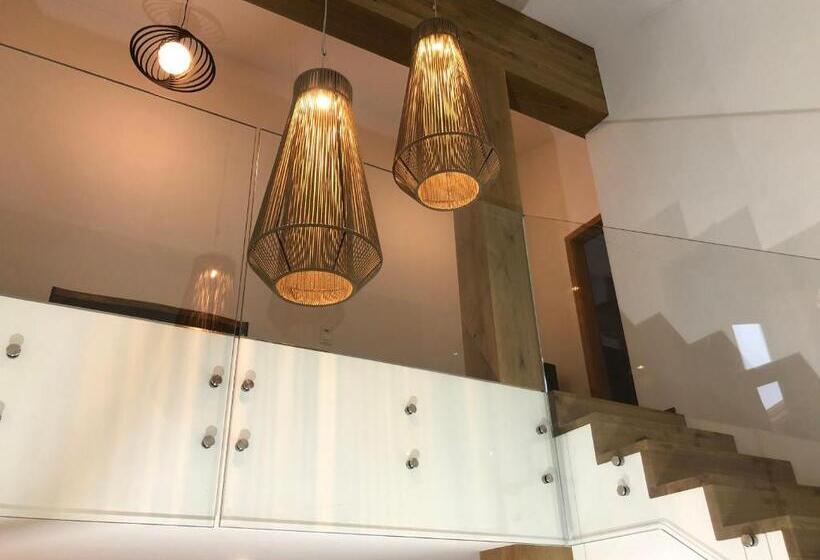 סוויטה דלוקס, Catrina Resort